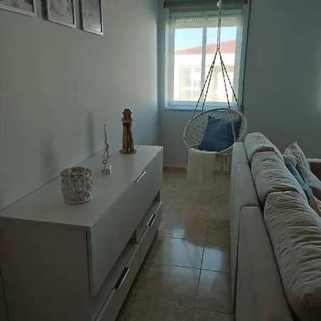 Big Wave House Назаре